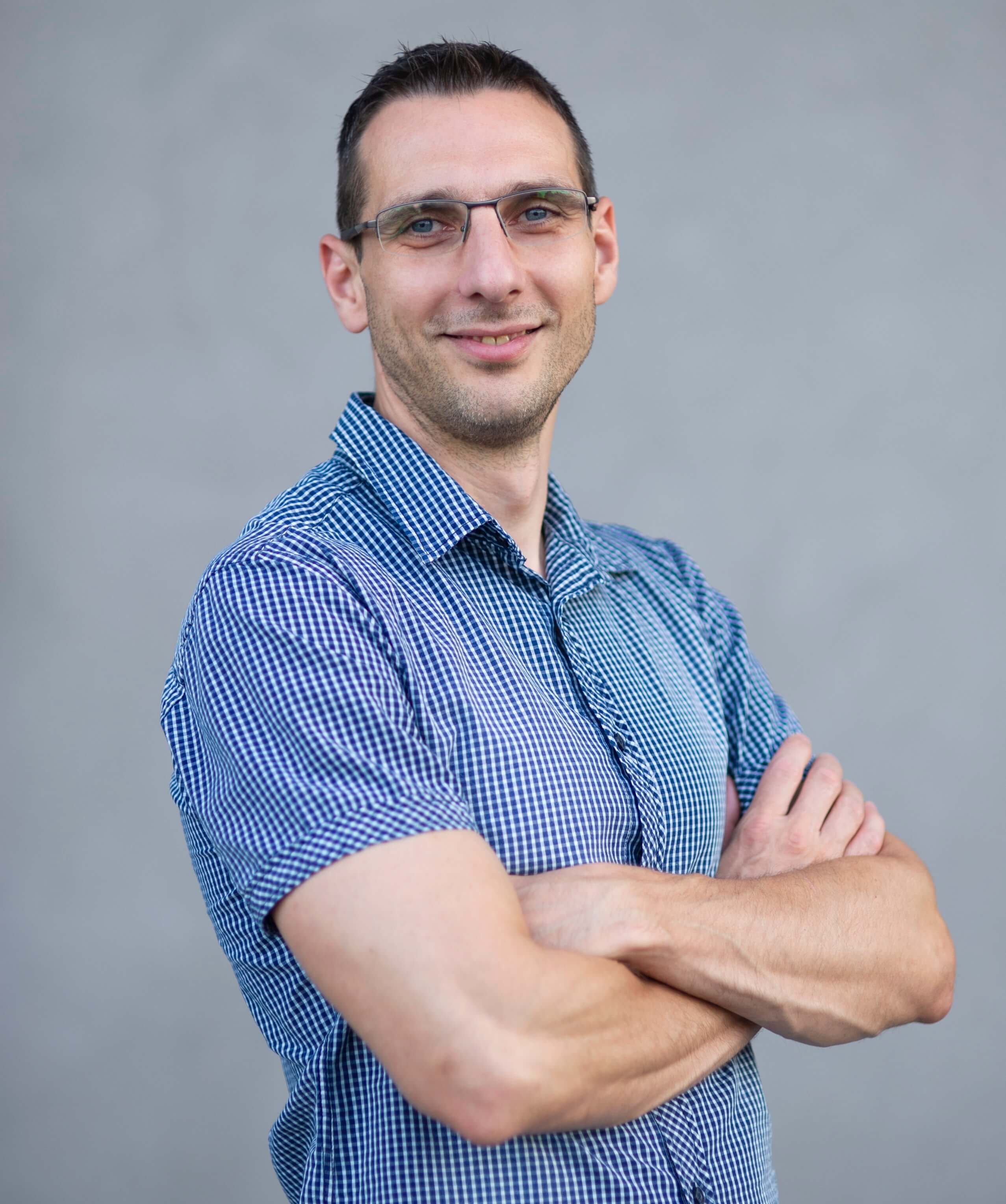 [Ivica Vojinović]